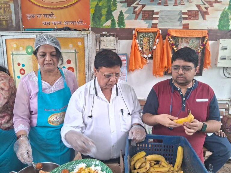 Serving meals at Ram Roti foundation