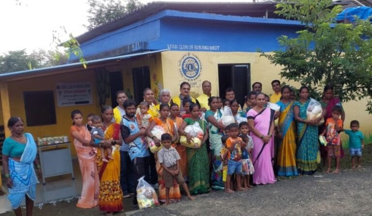 Anaaj Daan Bags Distribution