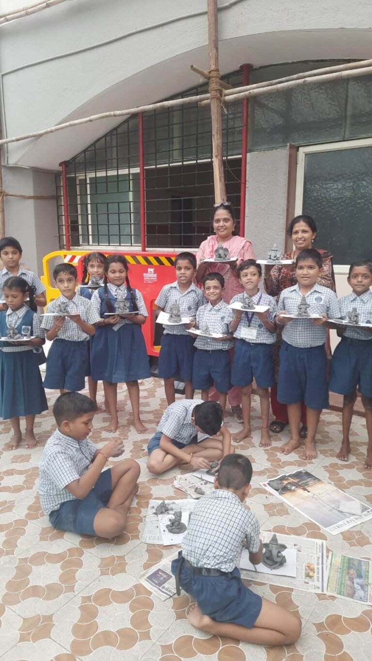 Making Echo Friendly Ganesha Idols Project in School